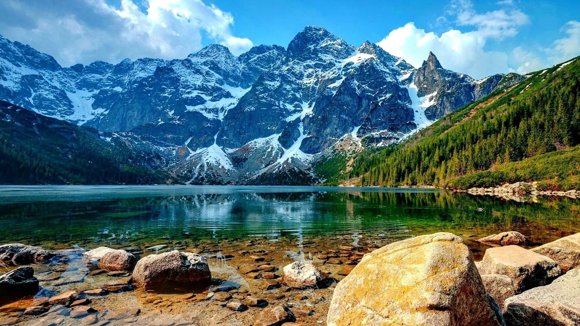 Morskie Oko lake in the Tatra mountains near Zakopane